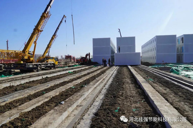 容西打包箱式房施工現(xiàn)場